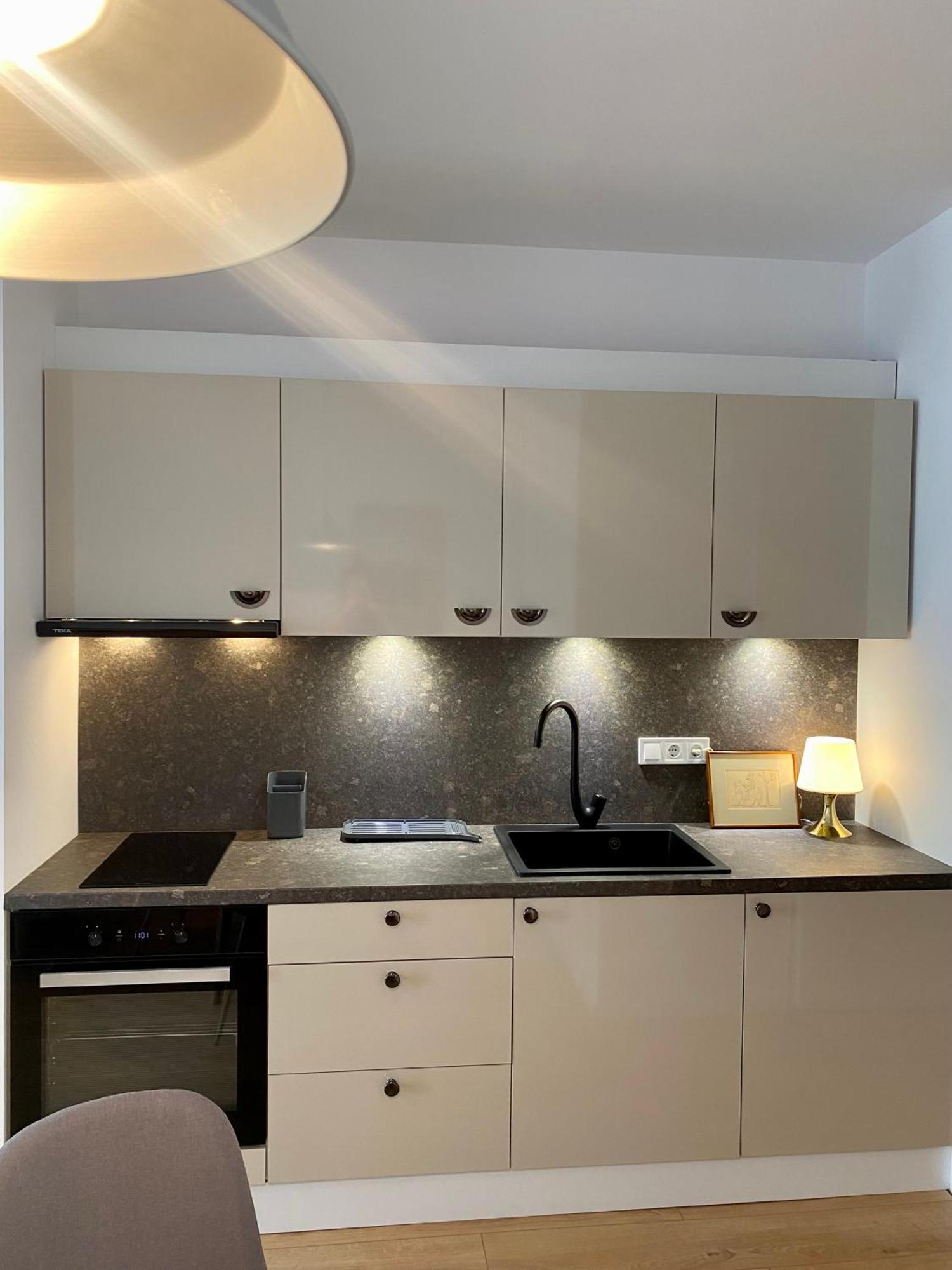 Mycampus Unwe Studentski Mountain Views Modern Kitchen Equipment София Экстерьер фото